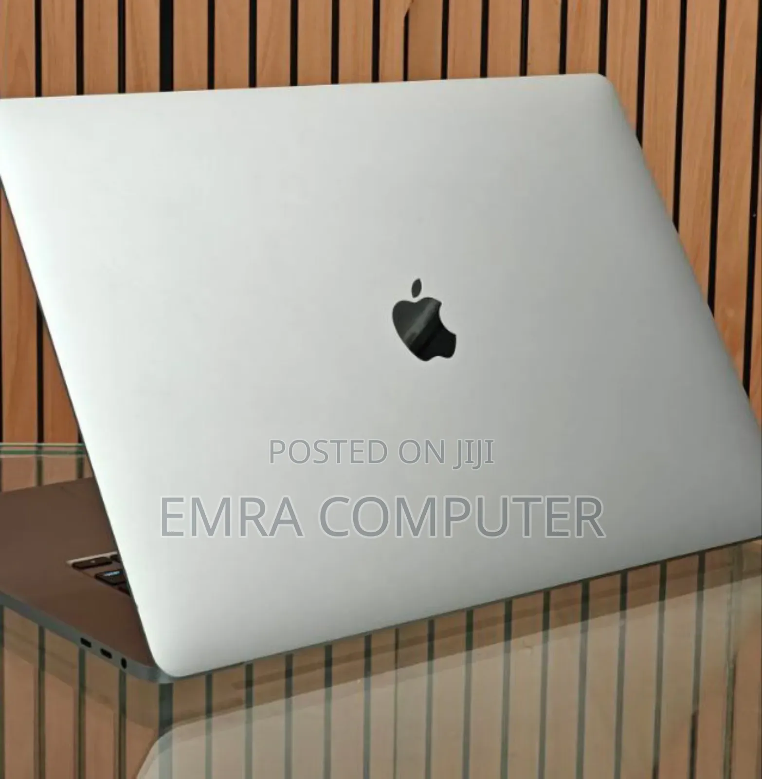 New Laptop Apple MacBook Pro 2019 16GB Intel Core I7 SSD 512GB