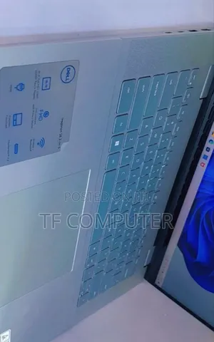 New Laptop Dell Inspiron 16 7630 16GB Intel Core I7 SSD 1T