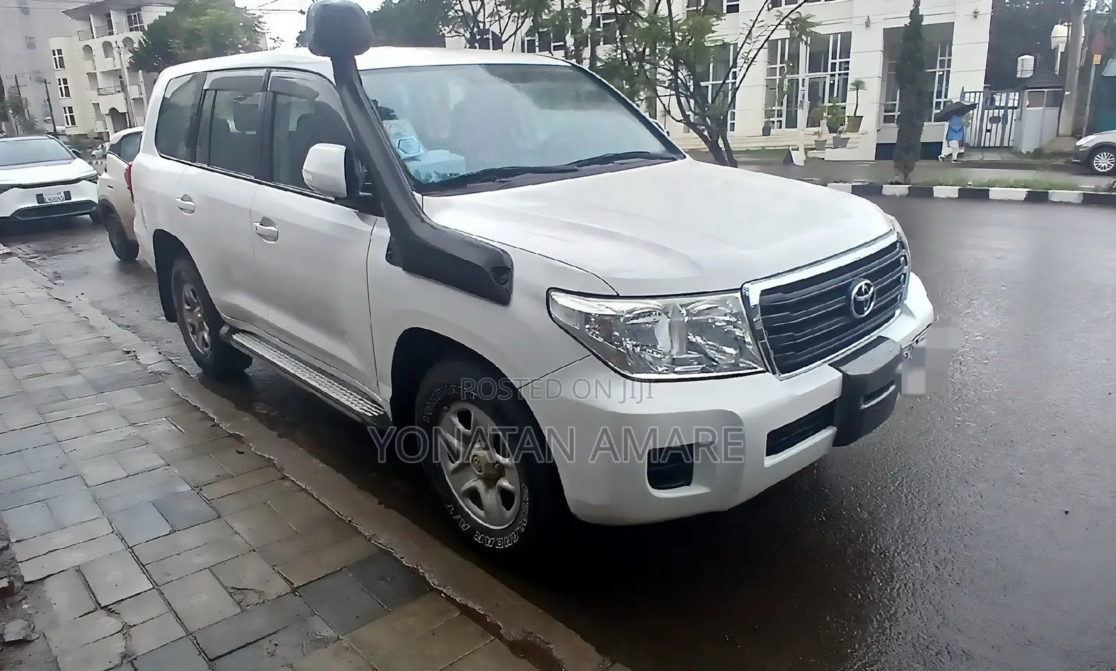 Toyota Land Cruiser 2016 White