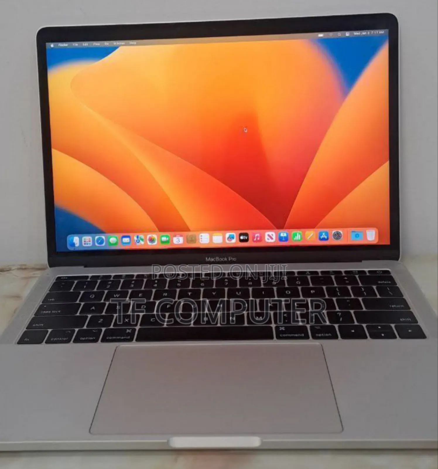 New Laptop Apple MacBook Pro 2017 8GB Intel Core i5 SSD 128GB