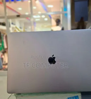 New Laptop Apple MacBook Pro 2019 32GB Intel Core I9 SSD 512GB