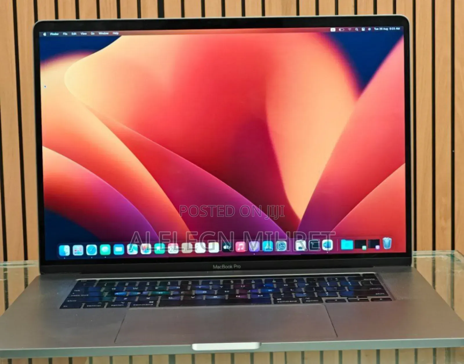 New Laptop Apple MacBook Pro 2019 16GB Intel Core I7 SSD 512GB