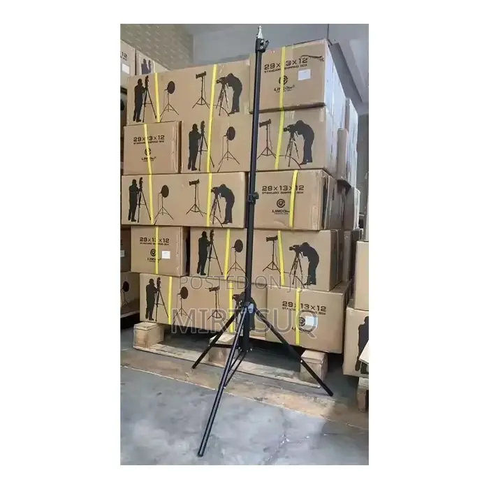 8806 Aluminum Adjustable Tripod