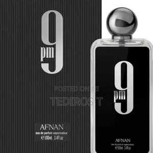 Photo - 9 Pm by Afnan