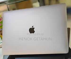 Photo - New Laptop Apple MacBook Pro 2019 32GB Intel Core I9 SSD 512GB