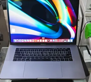 New Laptop Apple MacBook Pro 2019 32GB Intel Core I9 SSD 512GB