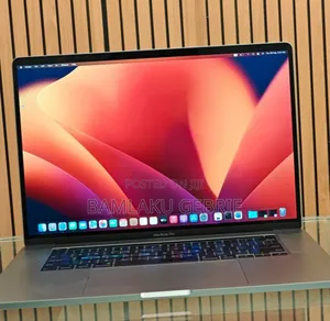 New Laptop Apple MacBook Pro 2019 16GB Intel Core I7 SSD 512GB