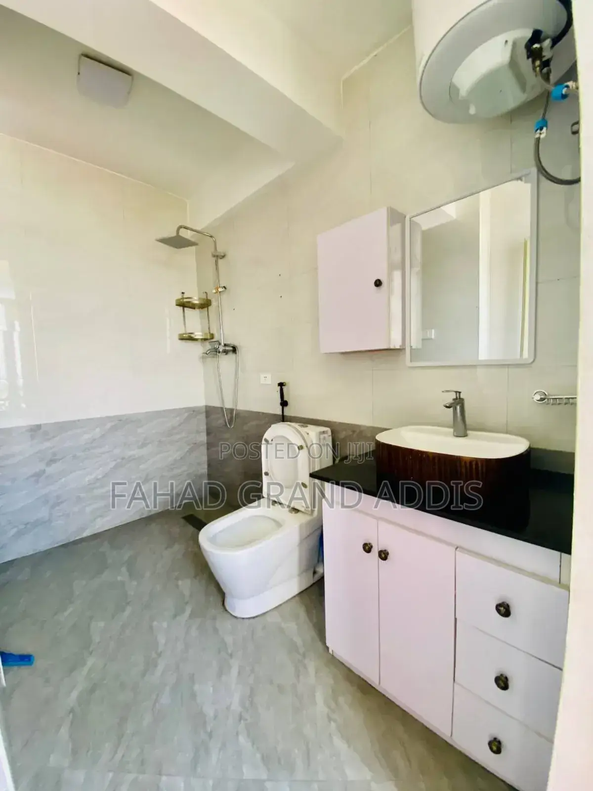 3bdrm Apartment in Cmc, Bole for sale