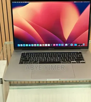 New Laptop Apple MacBook Pro 2019 16GB Intel Core I7 SSD 512GB