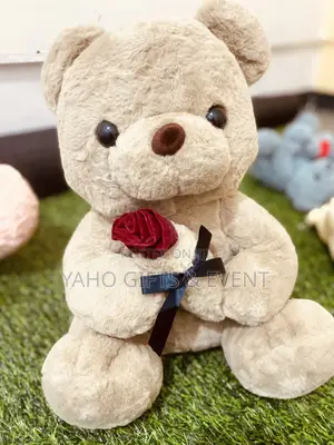 Medium Toy With Rose