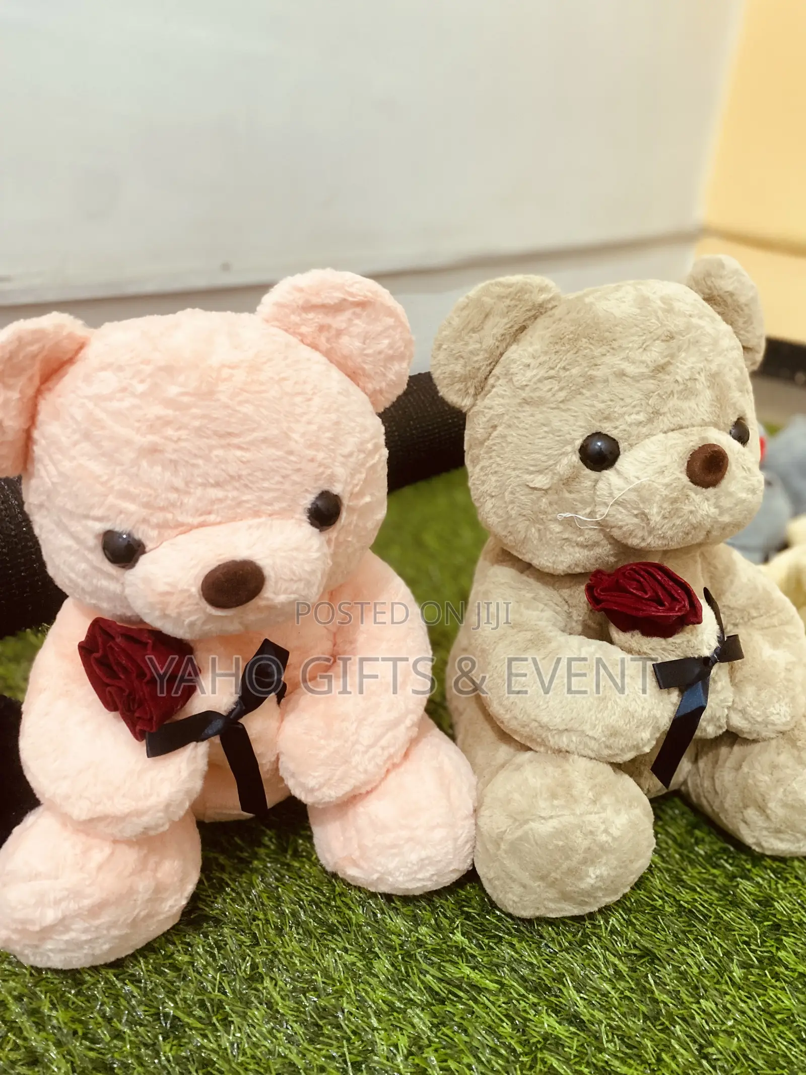 Medium Toy With Rose