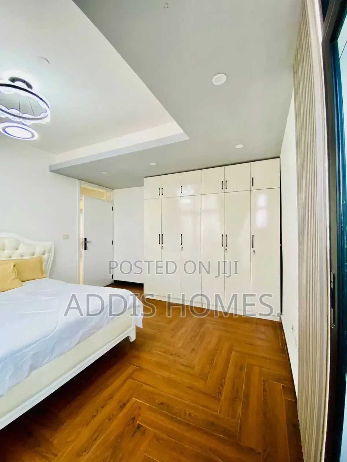 Furnished 3bdrm Apartment in Bole for sale