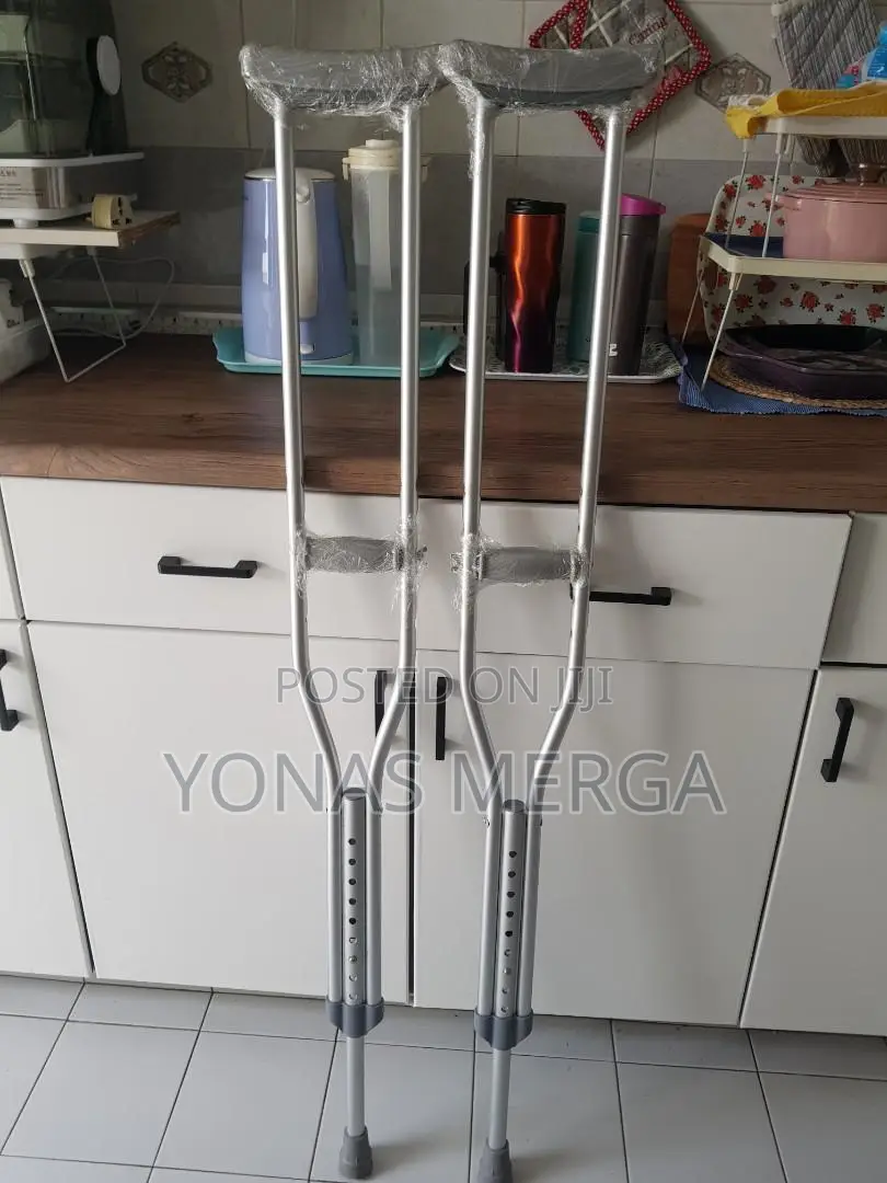 Axillary Crutches for Leg Injuries长額adjustable Hole Crutches፪∞Crutches
