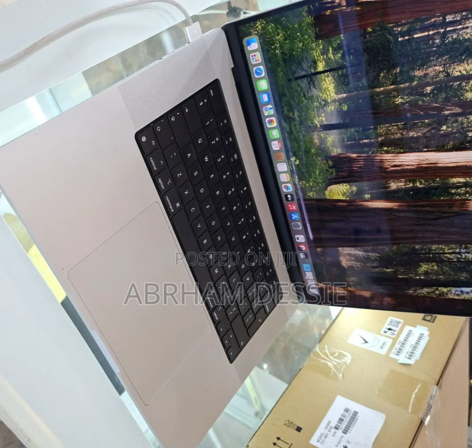 New Laptop Apple MacBook Pro M1 16GB Apple M1 SSD 1T