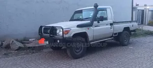 Toyota Land Cruiser 2008 White