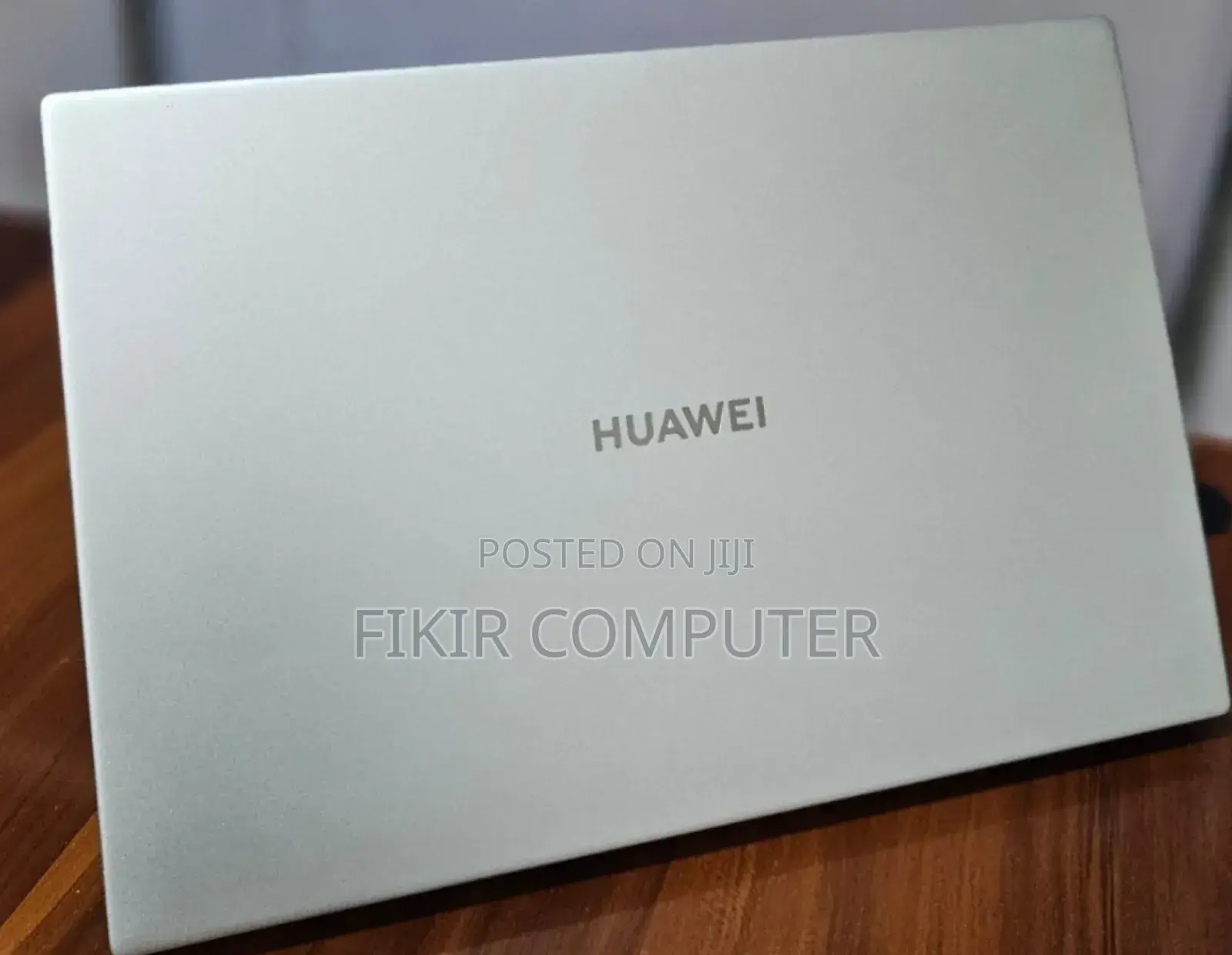 New Laptop Huawei MateBook HZ-W19 8GB Intel Core I5 SSD 512GB