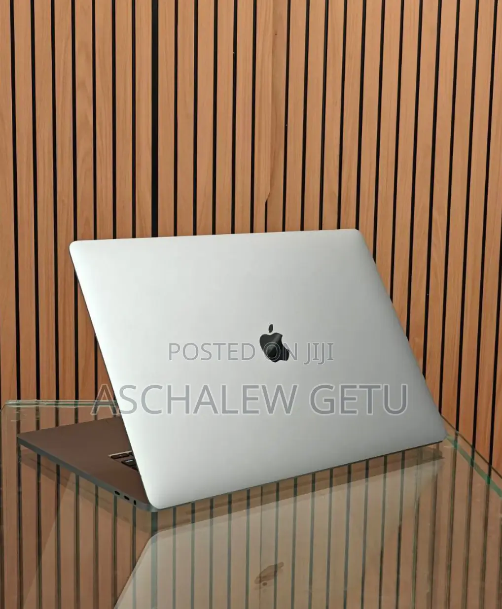 New Laptop Apple MacBook Pro 2019 16GB Intel Core I7 SSD 1T