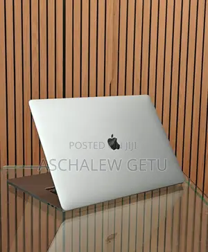 New Laptop Apple MacBook Pro 2019 16GB Intel Core I7 SSD 1T