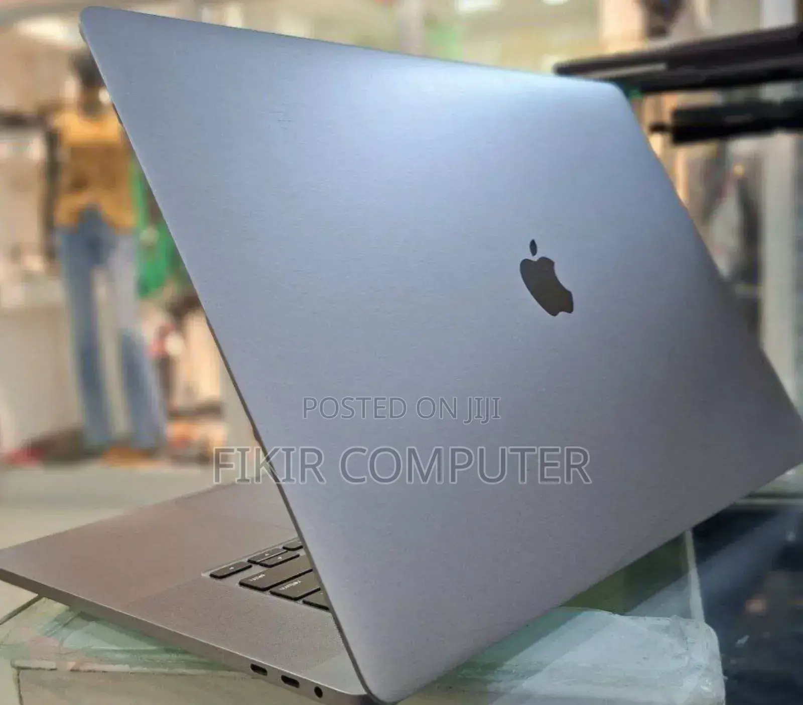 New Laptop Apple MacBook Pro 2019 32GB Intel Core i9 SSD 1T