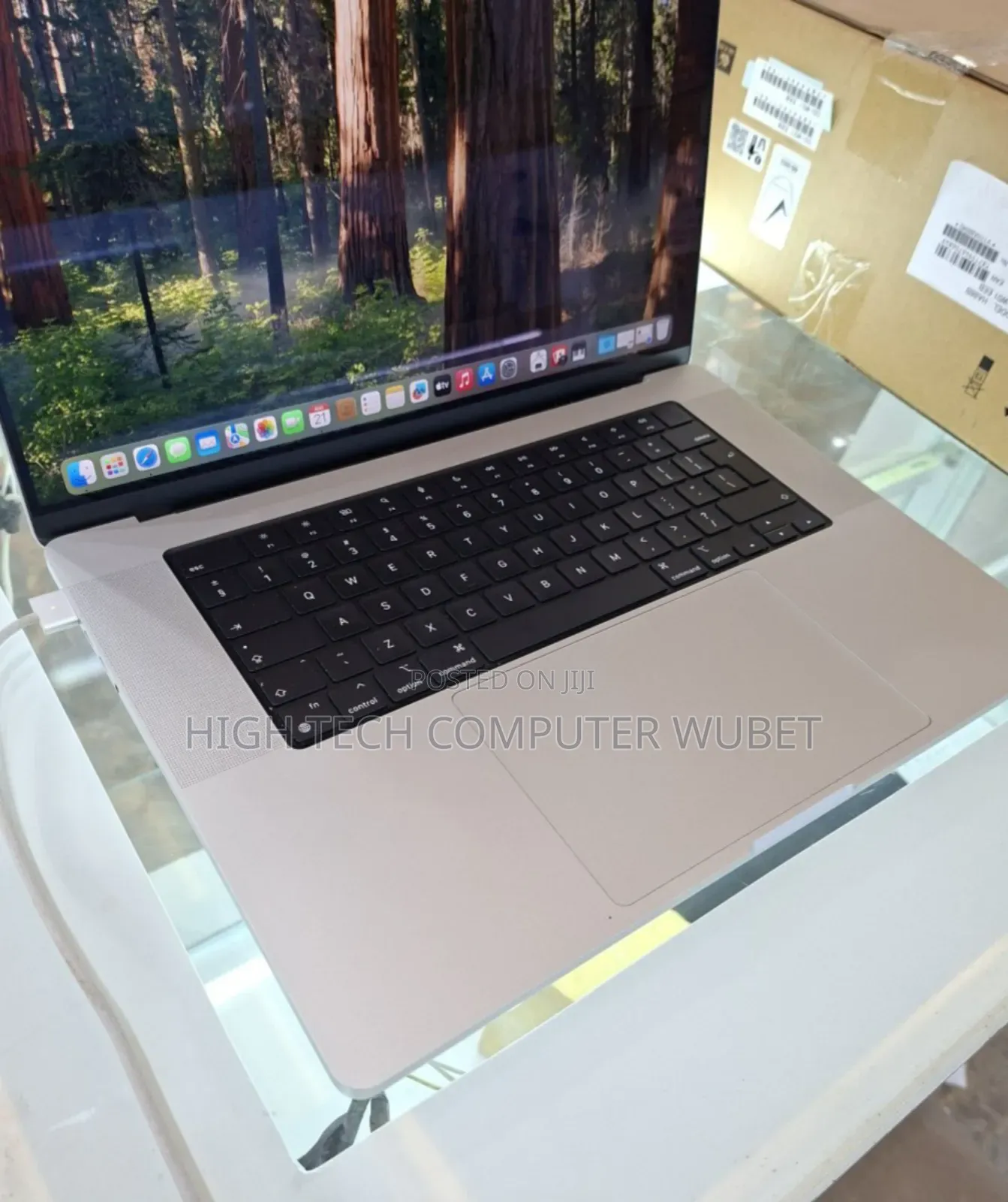 New Laptop Apple MacBook Pro M1 16GB Apple M1 SSD 1T