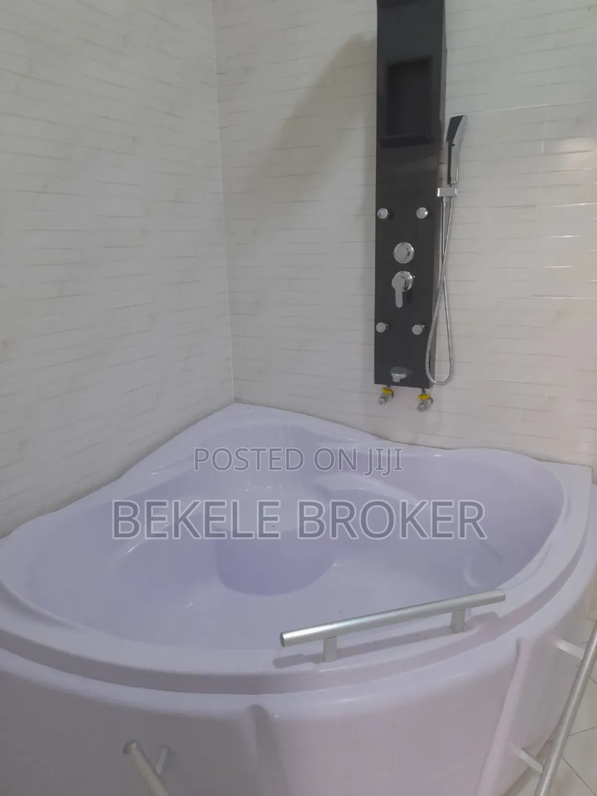 Furnished 6bdrm Villa in ቪለ ቤት, Bole for sale