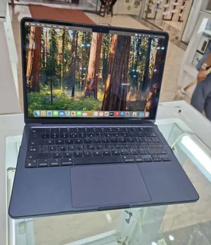 Photo - New Laptop Apple MacBook Air 2022 M2 8GB Intel Core M2 SSD 256GB