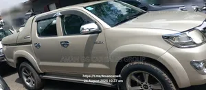 Toyota Hilux 2015 Pearl