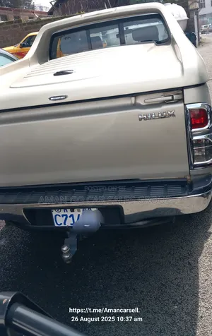 Toyota Hilux 2015 Pearl