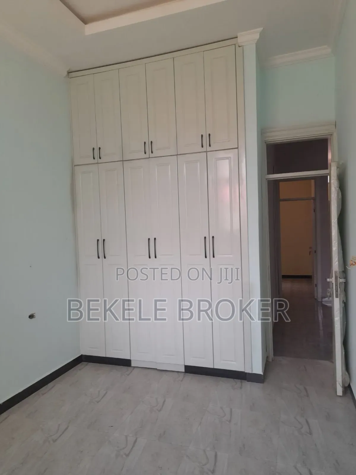 Furnished 5bdrm Villa in ቪለ, Bole for sale