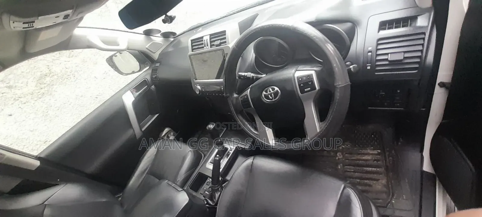 Toyota Land Cruiser 2017 White