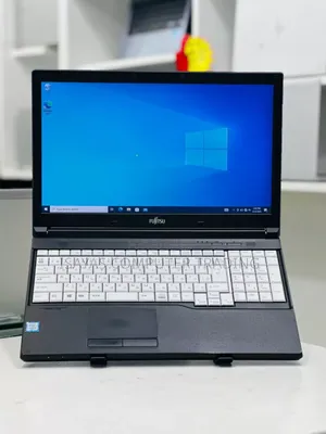 New Laptop Fujitsu Amilo Li3710 8GB Intel Core I3 HDD 500GB