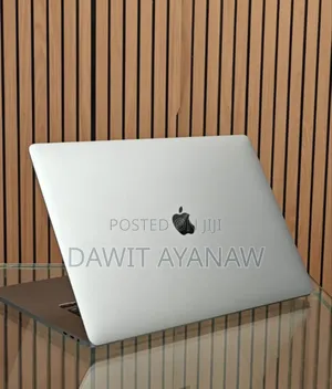 New Laptop Apple MacBook Pro 2019 16GB Intel Core I7 SSD 512GB