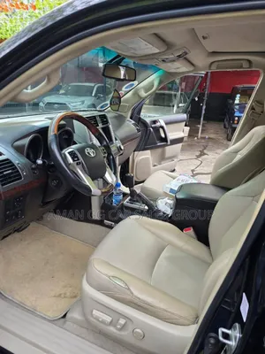 Toyota Land Cruiser 2012 Black