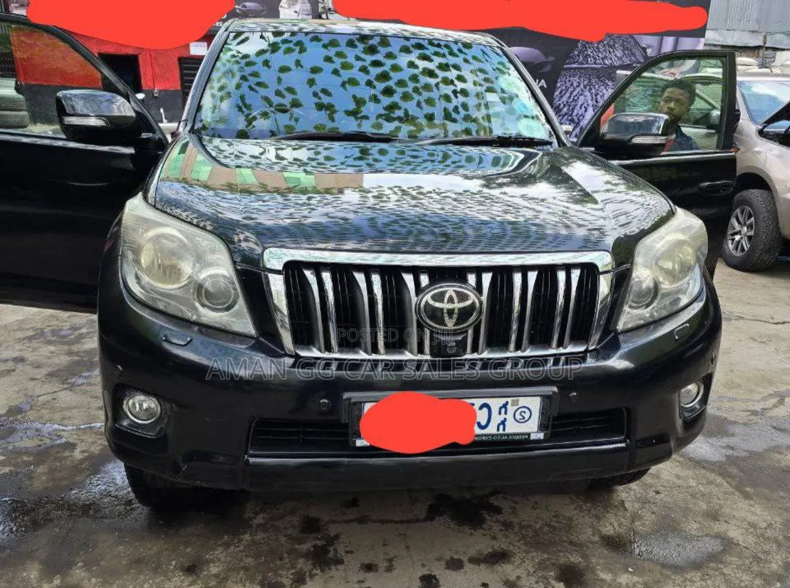 Toyota Land Cruiser 2012 Black