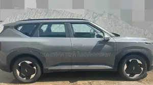 New Kia EV5 2024 Gray