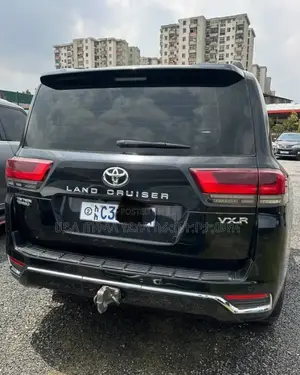 Toyota Land Cruiser 2022 Matt Black