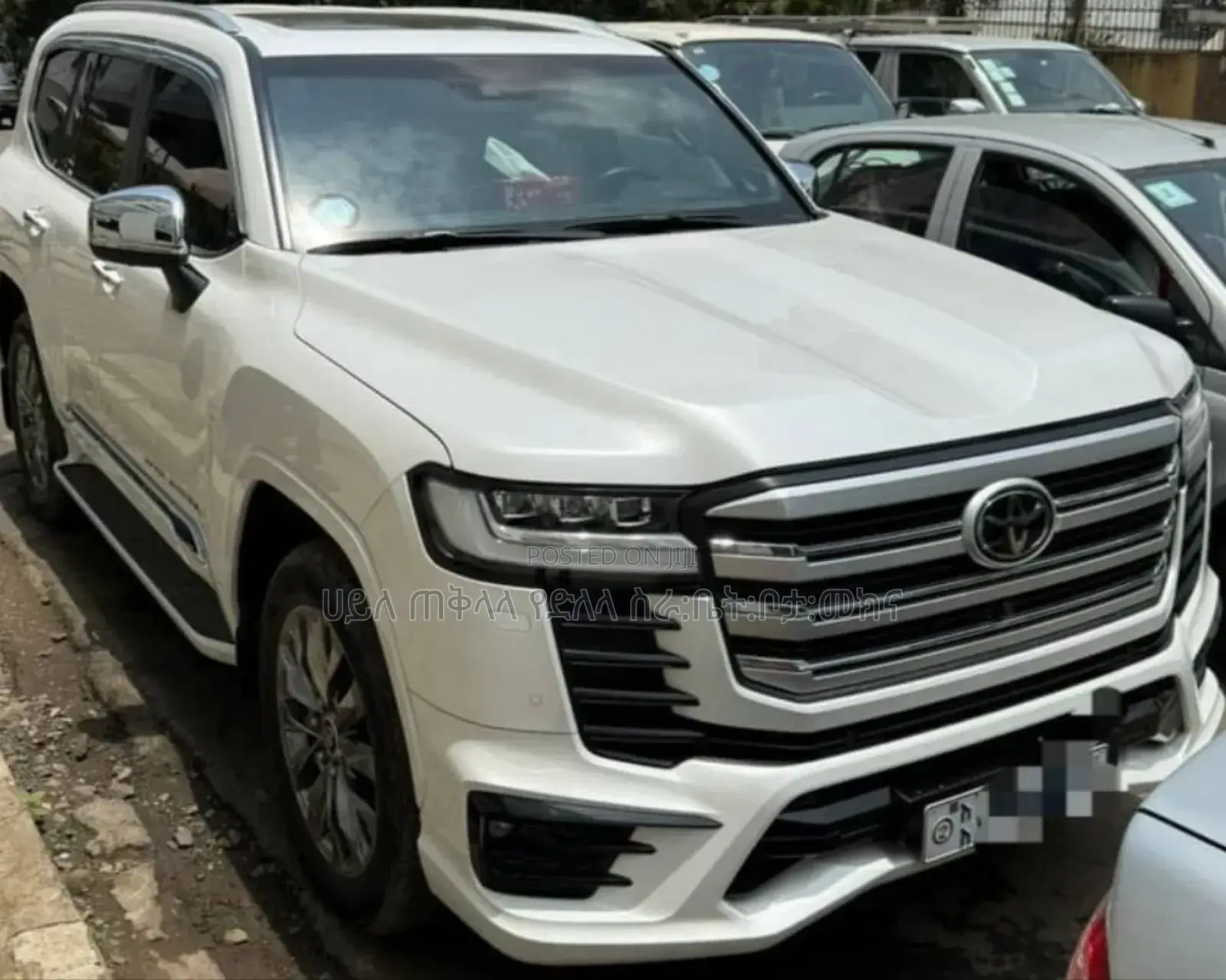 Toyota Land Cruiser 2023 White