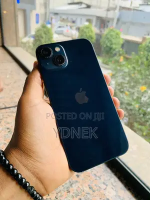 Photo - Apple iPhone 13 128 GB Blue