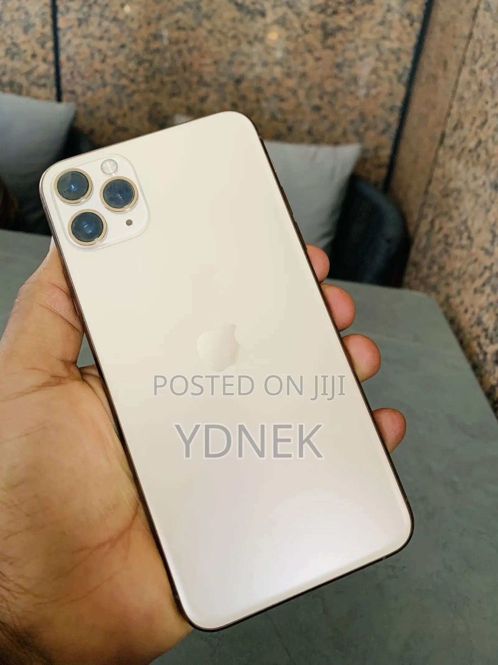 Apple iPhone 11 Pro Max 64 GB Gold