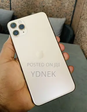 Apple iPhone 11 Pro Max 64 GB Gold