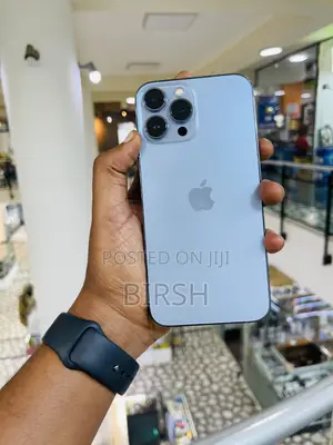 Photo - Apple iPhone 13 Pro Max 256 GB Blue