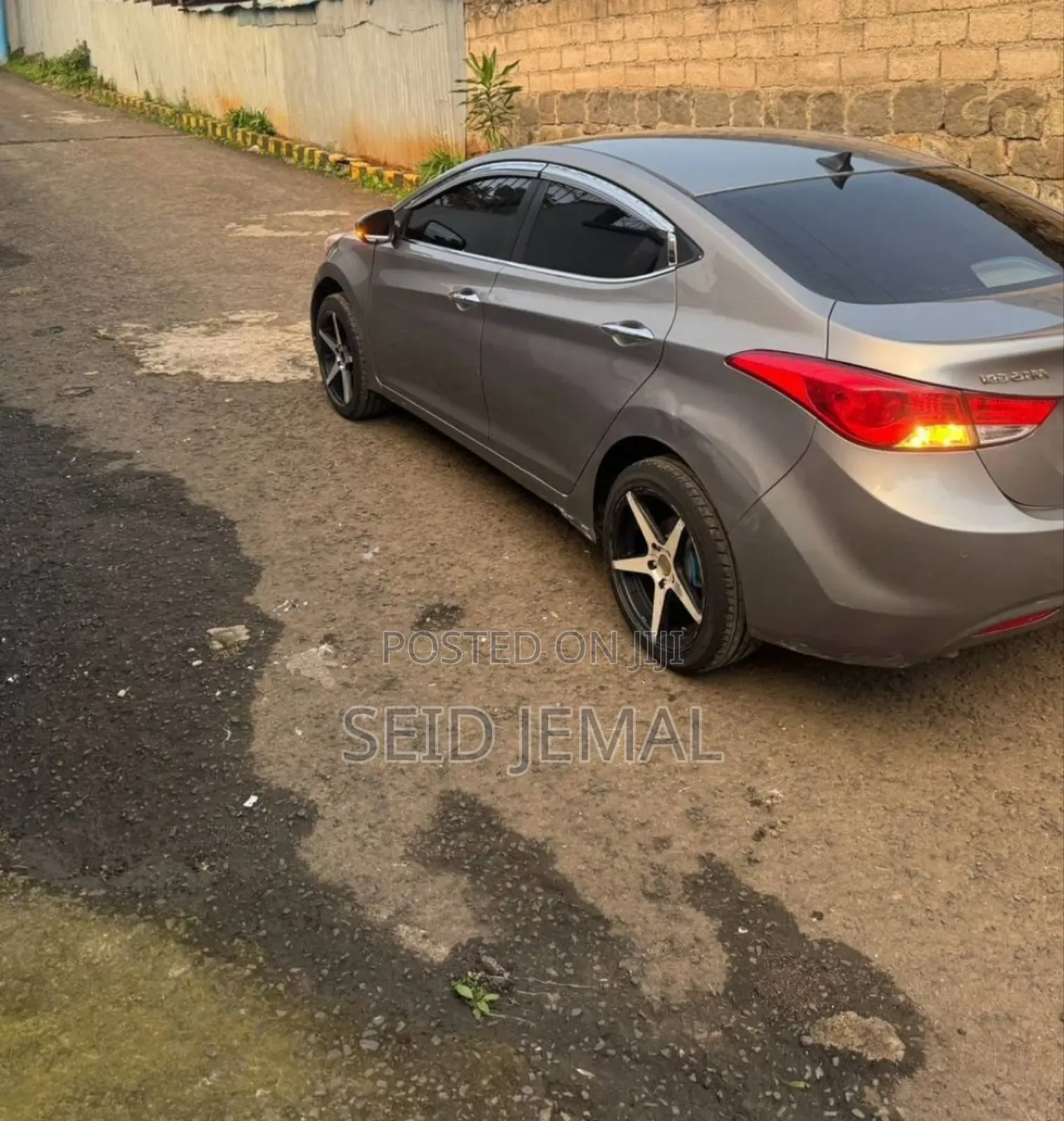 Hyundai Avante 2012 Silver