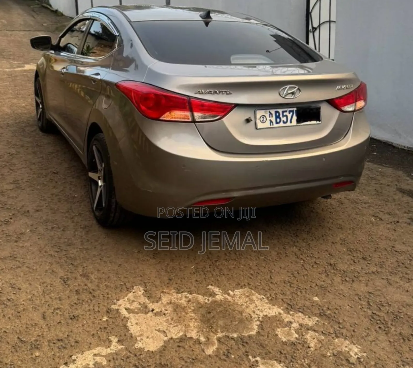 Hyundai Avante 2012 Silver