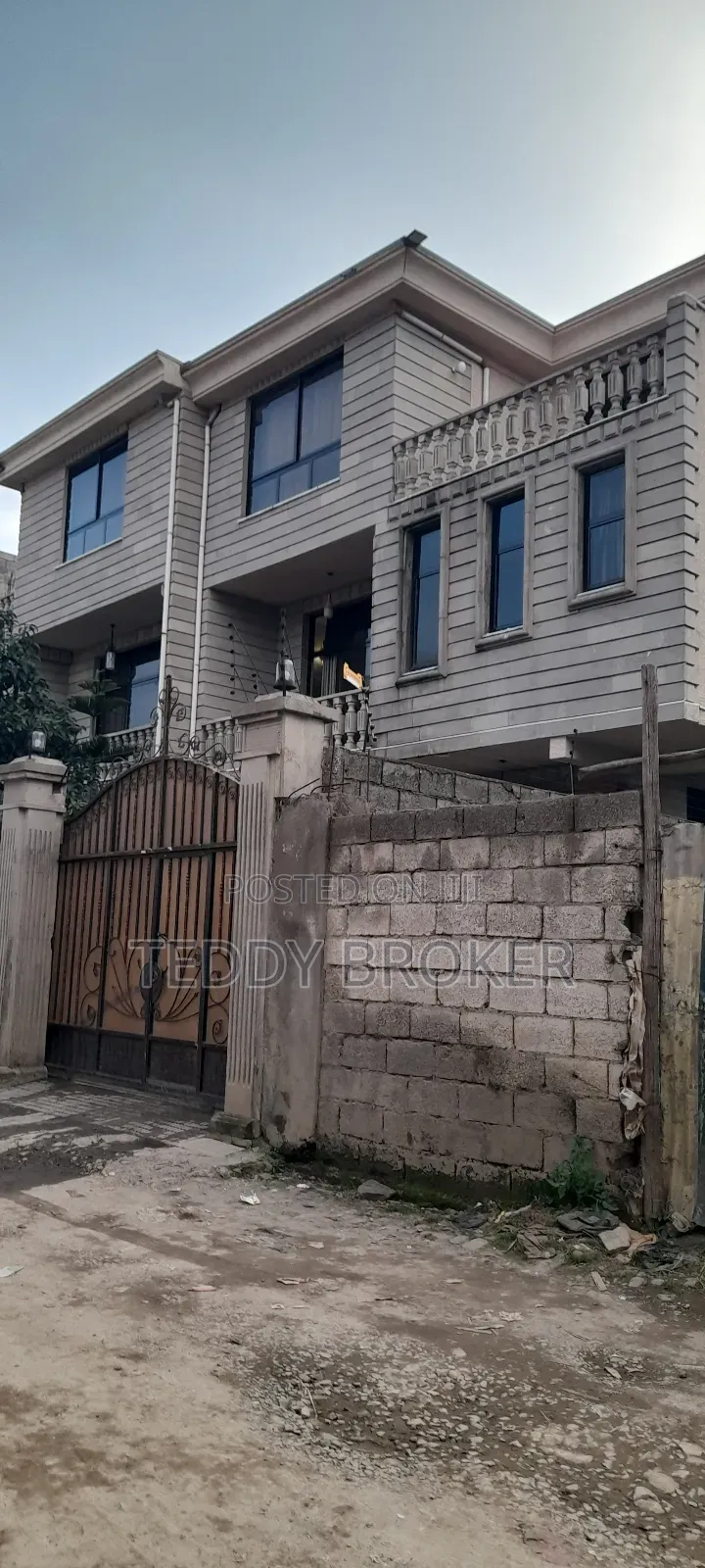 8bdrm House in Haile Garment, Nifas Silk-Lafto for sale