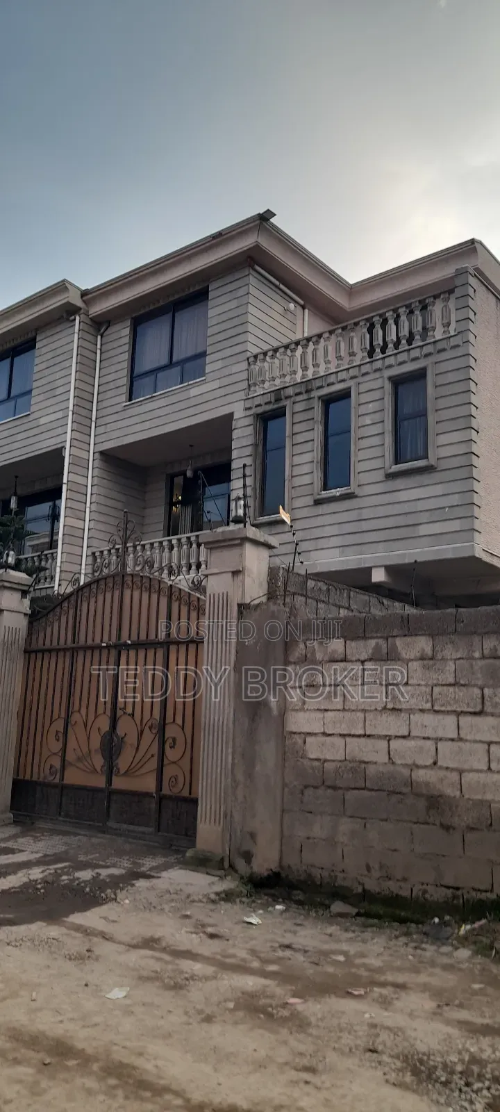 8bdrm House in Haile Garment, Nifas Silk-Lafto for sale