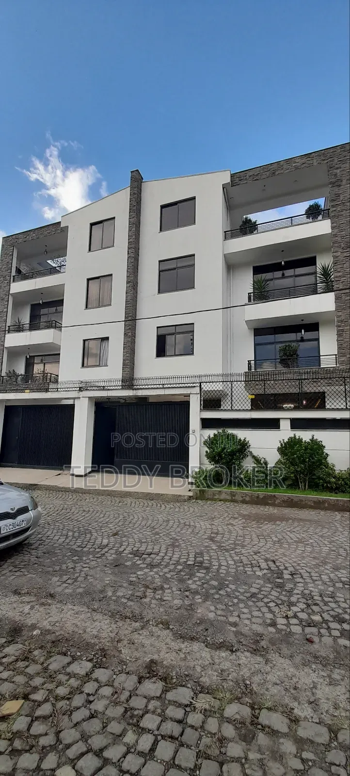 10bdrm House in Haile Garment, Nifas Silk-Lafto for sale