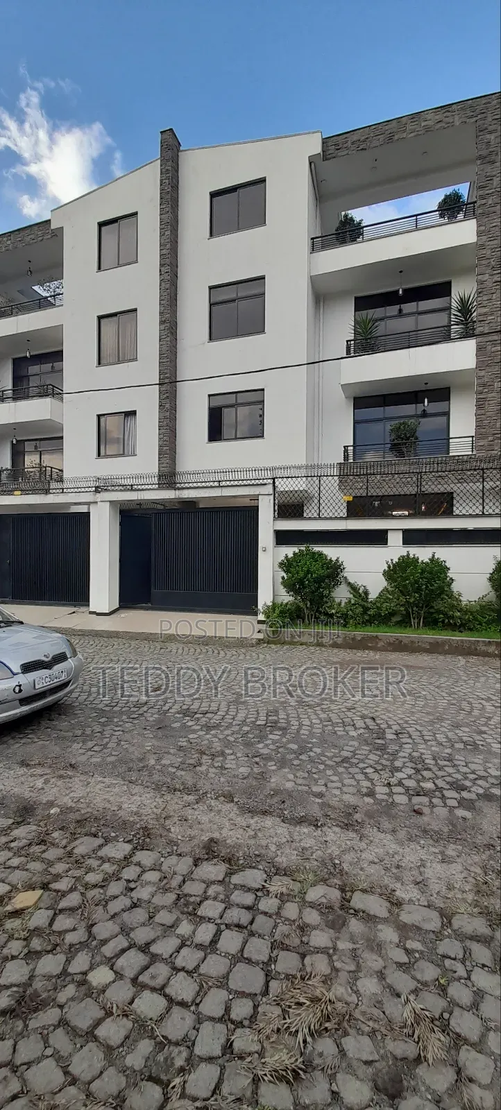 10bdrm House in Haile Garment, Nifas Silk-Lafto for sale