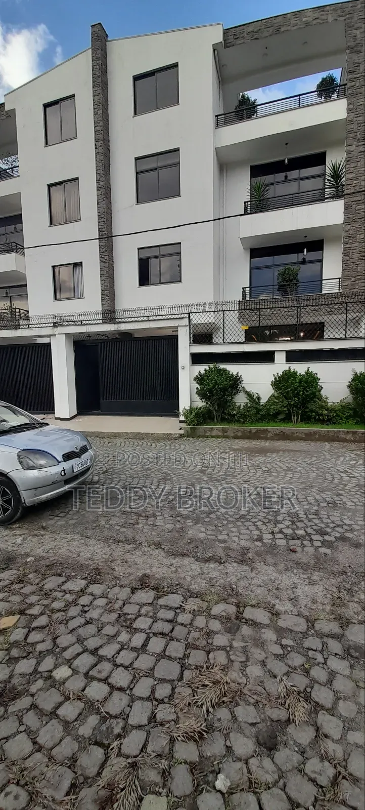 10bdrm House in Haile Garment, Nifas Silk-Lafto for sale