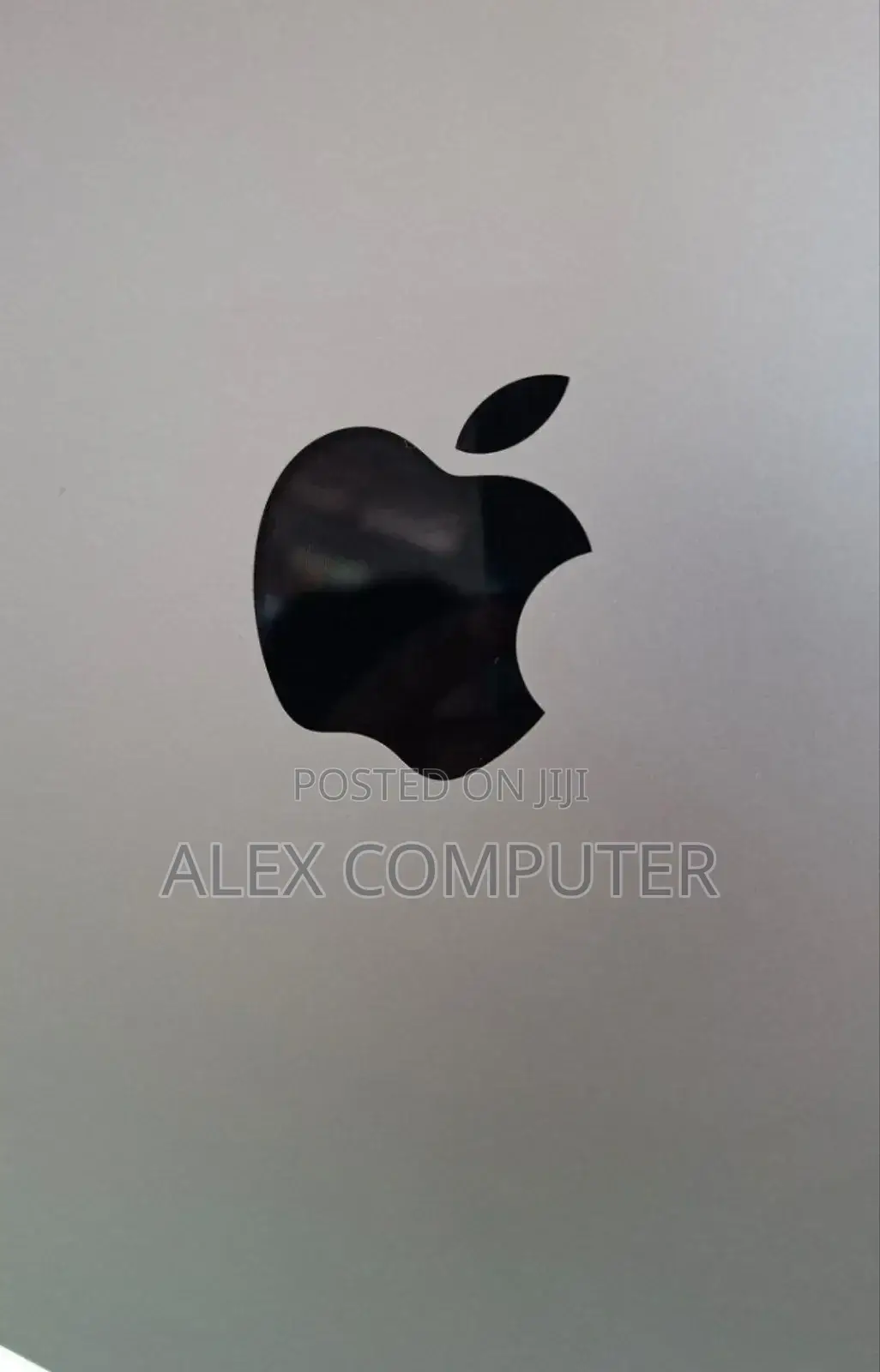 New Laptop Apple MacBook Pro M1 16GB Apple M1 Pro SSD 1T