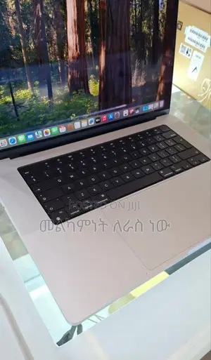 New Laptop Apple MacBook Pro M1 16GB Apple M1 Pro SSD 1T